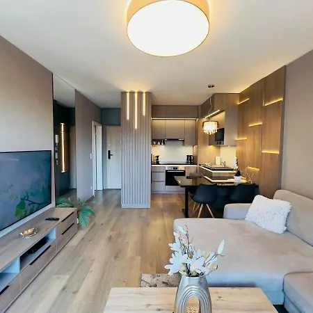 Apartment Karzo Lu 209 Free Garage *