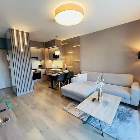 Apartment Karzo Lu 209 Free Garage