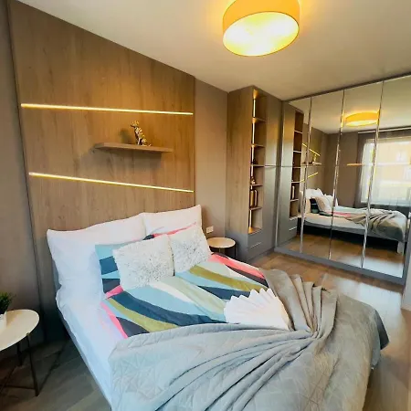 Karzo Lu 209 Free Garage Apartment Budapest