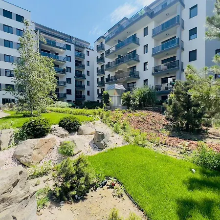 Karzo Lu 209 Free Garage Budapest