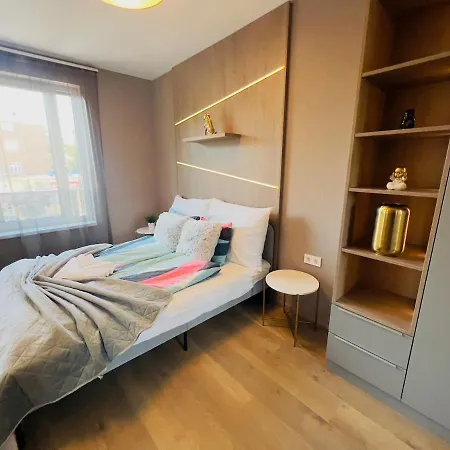 Apartment Karzo Lu 209 Free Garage