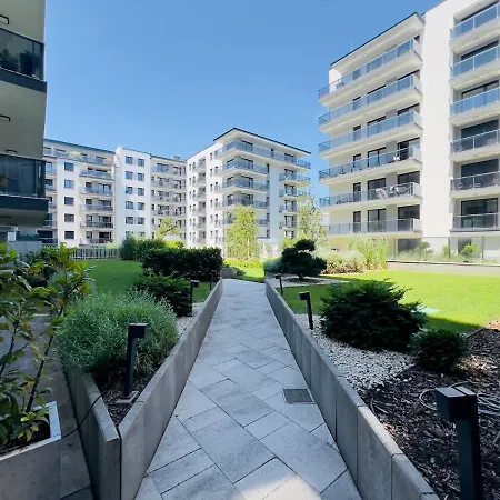 Karzo Lu 209 Free Garage Будапешт